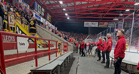 LENDex Sicherheitskräfte bei einer Veranstaltung in einer Eishalle